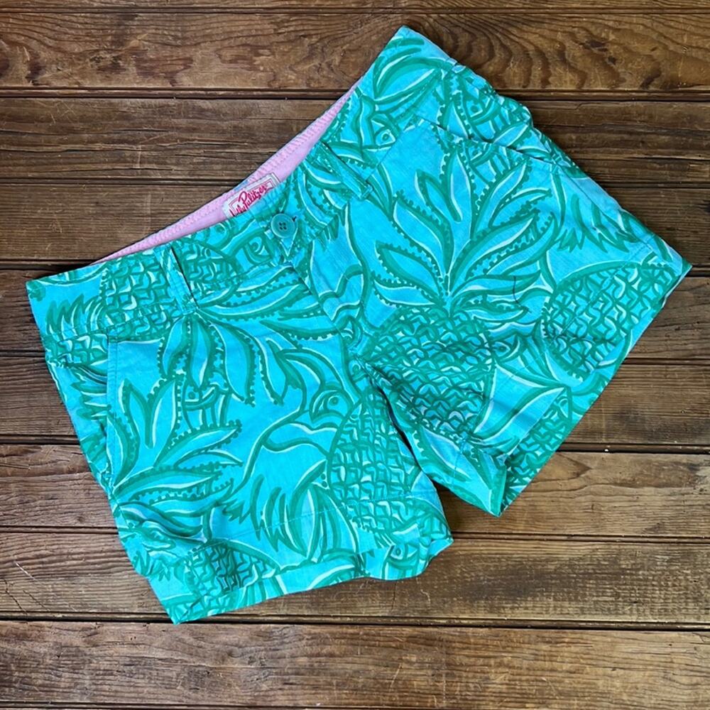 Vintage Lilly Pulitzer women’s shorts green mid rise size 0